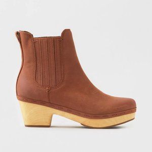 Frye & Co. Odessa Chelsea Boot in Rust